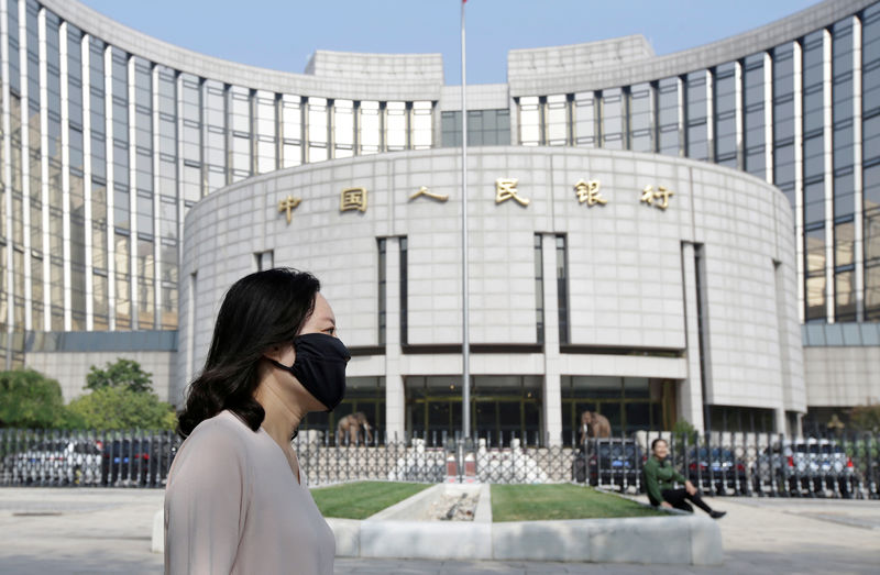 © Reuters. 中国新規融資、9月は1.69兆元に増加　予想上回る