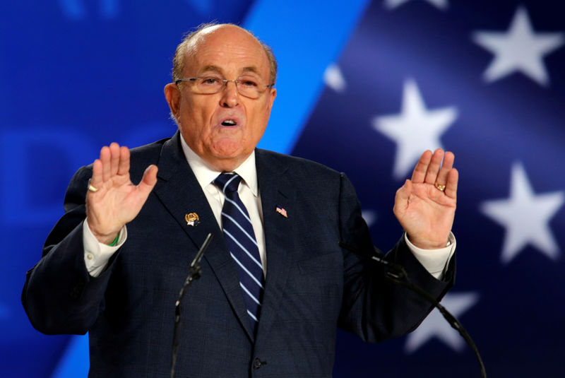 © Reuters. Rudy Giuliani, former Mayor of New York City, speaks at an event in Ashraf-3 camp, which is a base for the People's Mojahedin Organization of Iran (MEK) in Manza
