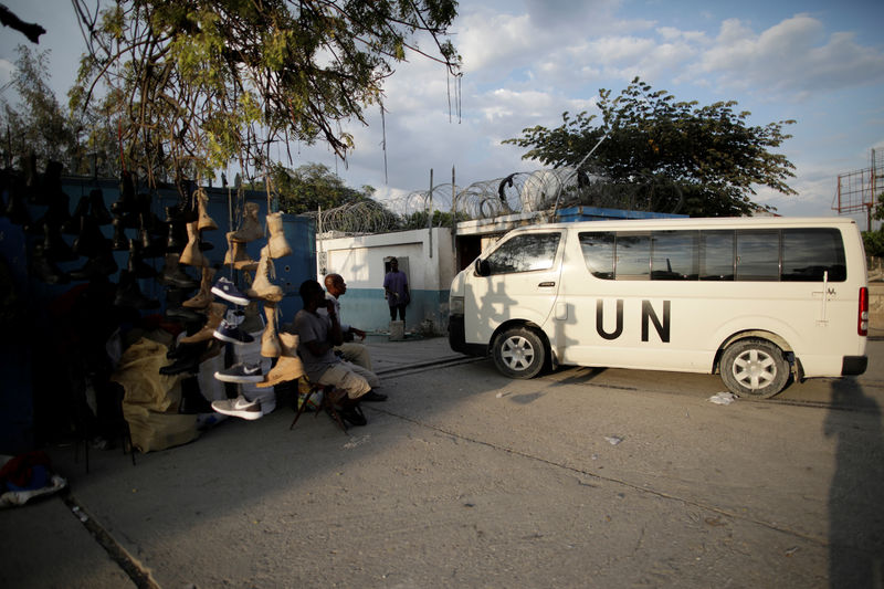 © Reuters. A van with the logo of the UN enters into the Logistic Base of the United Nations Mission for Justice Support in Haiti (MINUJUSTH) in Port-au-Prince