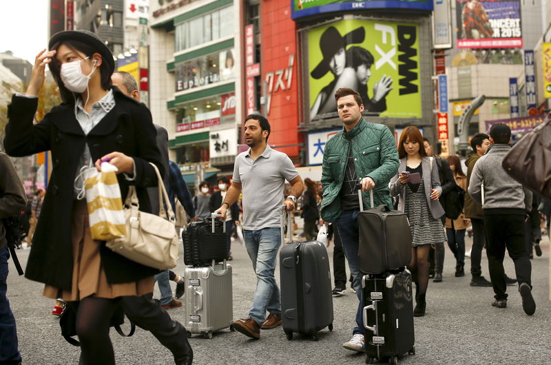 © Reuters. 9月訪日外国人5.2％増、2カ月ぶりプラス　韓国58％に減少幅拡大