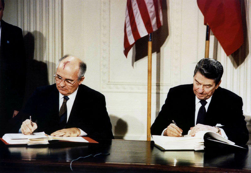 Last Soviet leader Gorbachev urges Russia, U.S. to hold nuclear talks
