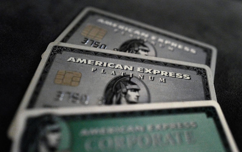 © Reuters. FILE PHOTO: Credit cards of American Express are photographed in this illustration picture