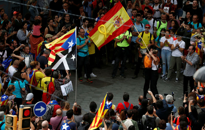 Cientos de miles de personas se dan cita en Barcelona en el quinto día de protestas