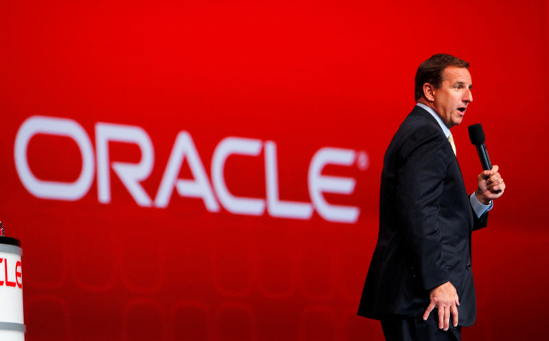 © Reuters. FILE PHOTO: Oracle CEO Hurd speaks at Oracle Open World in San Francisco