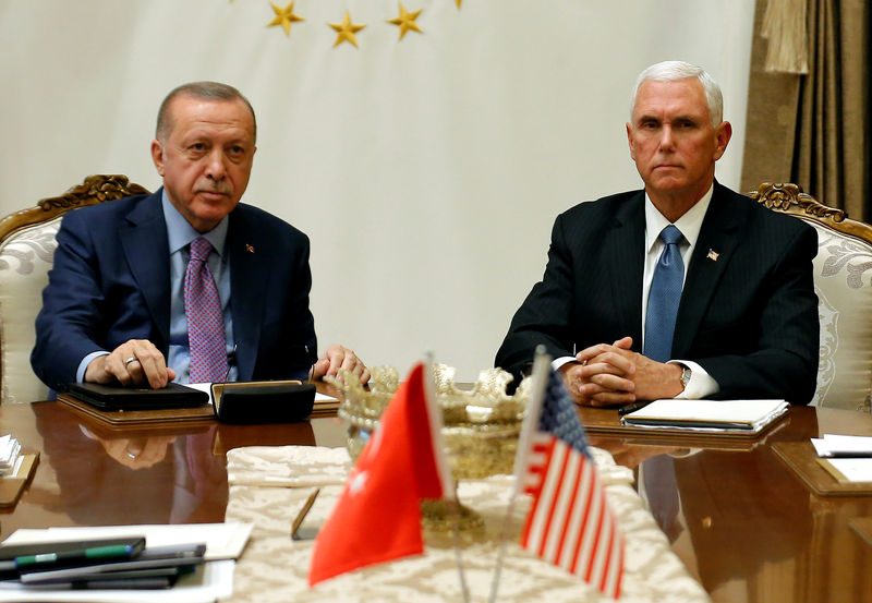 © Reuters. FILE PHOTO: FILE PHOTO: U.S. Vice President Mike Pence visits Turkey