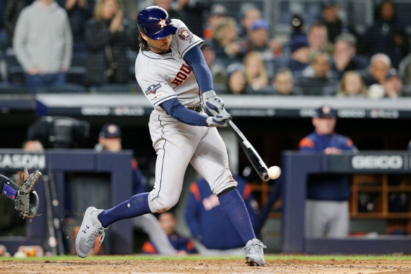 Yankees regain offensive edge to stay alive in pennant race