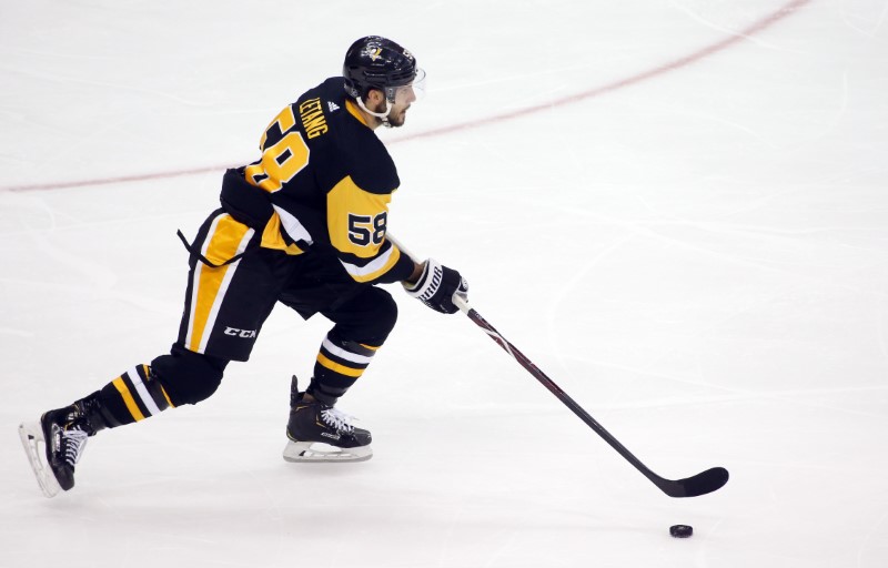 © Reuters. NHL: Dallas Stars at Pittsburgh Penguins