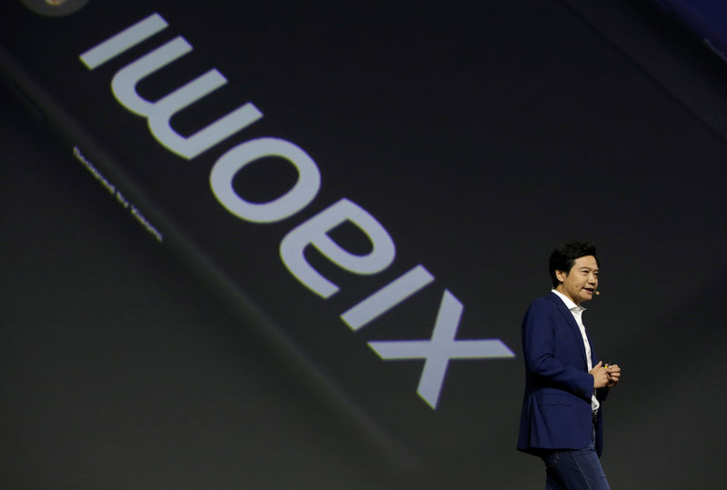 © Reuters. Xiaomi founder and CEO Lei Jun attends a launch ceremony of the new flagship phone Xiaomi Mi 9 in Beijing