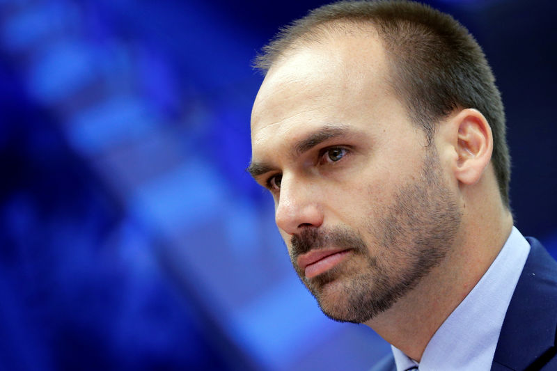 © Reuters. Eduardo Bolsonaro durante sessão na Câmara dos Deputados em Brasília