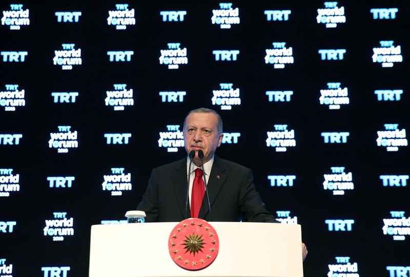 Turquía retomará la ofensiva en Siria si EEUU no cumple sus promesas -Erdogan