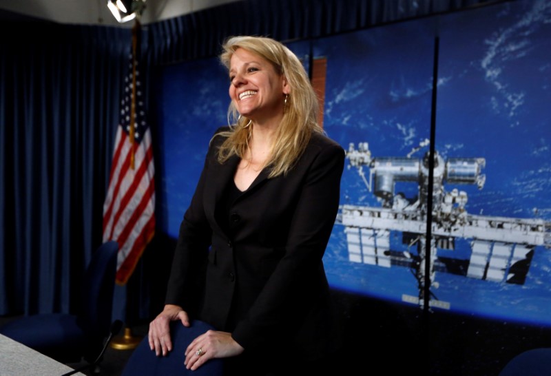© Reuters. FILE PHOTO: SpaceX President Gwynne Shotwell smiles after a news conference at the Kennedy Space Center in Cape Canaveral, Florida