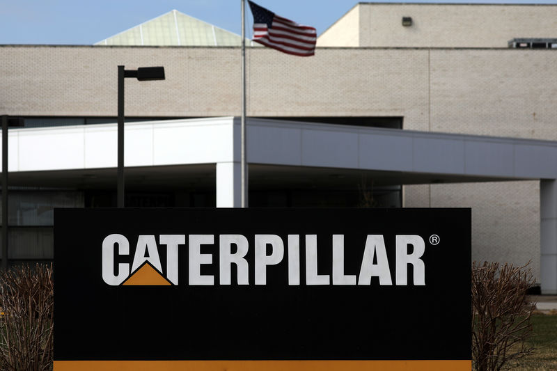 Caterpillar отчиталась о снижении квартальной прибыли, ухудшила годовой прогноз