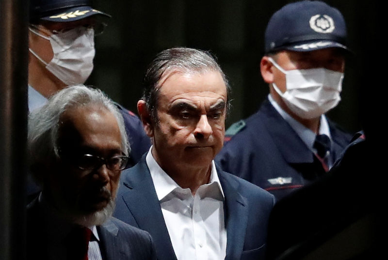 © Reuters. Former Nissan Motor Chariman Carlos Ghosn leaves the Tokyo Detention House