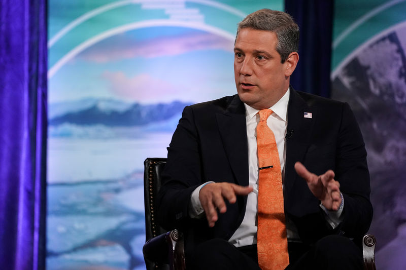 © Reuters. FILE PHOTO: Tim Ryan Speaks at Climate Forum