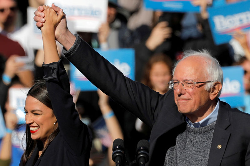 © Reuters. FILE PHOTO: "Bernie's Back" rally at Queensbridge Park in the Queens Borough of New York City