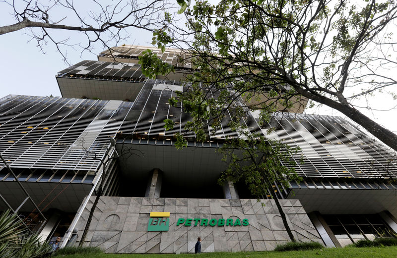 Lucro da Petrobras sobe para R$9,1 bi no 3º tri apesar de queda do petróleo