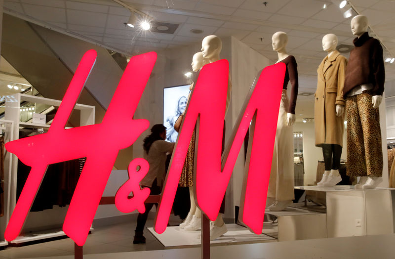 H&amp;M opens new-look small boutique in Berlin, plans more