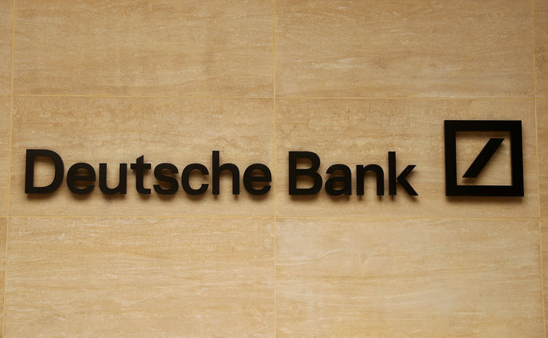 Catar presiona para que se vaya el presidente de Deutsche Bank -fuentes