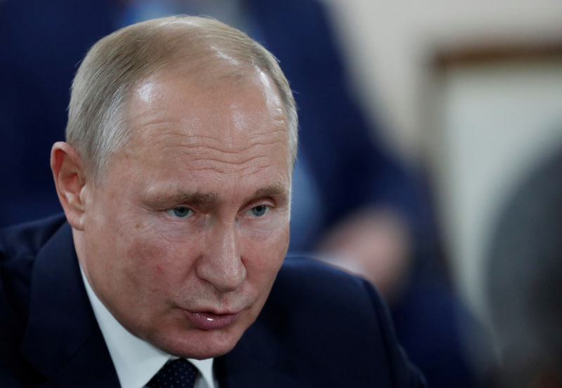 الكرملين: بوتين وميركل بحثا الملف السوري عبر الهاتف