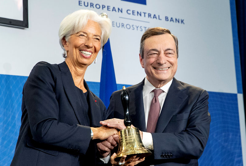 ENFOQUE-Draghi deja a Lagarde el reto de reparar las grietas en el BCE