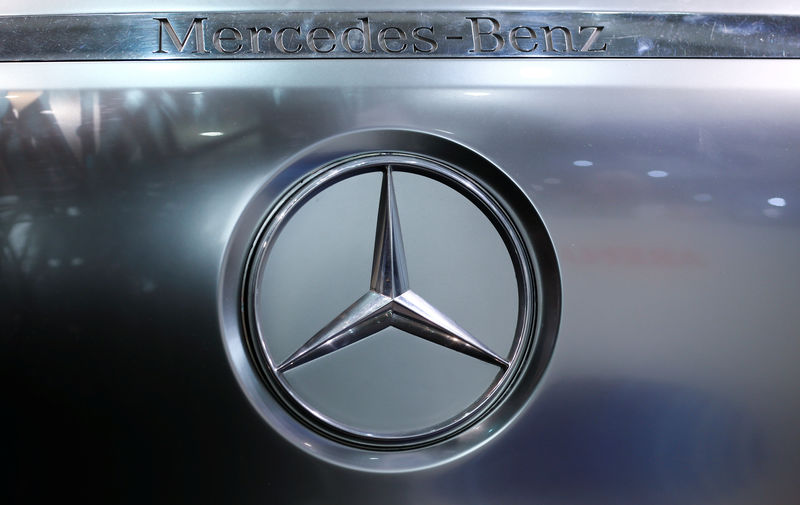 © Reuters. The logo of German car maker Mercedes Benz is seen on a Mercedes F125 concept car in Hanover