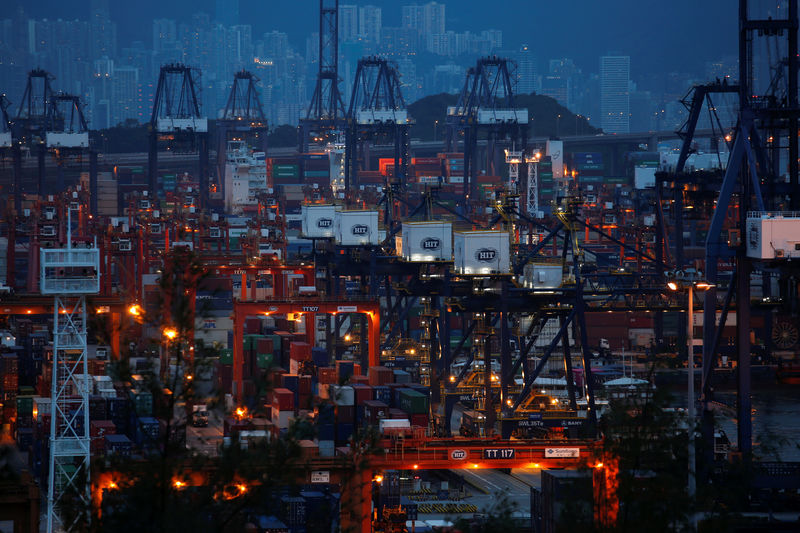 © Reuters. A general view of Hongkong International Terminals as part of the Kwai Tsing Container Terminals in Hong Kong