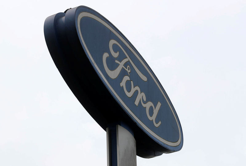 © Reuters. The Ford logo is seen at the Ford oldest Brazil plant in Sao Bernardo do Campo