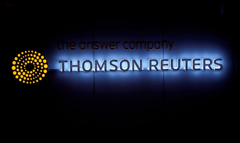 © Reuters. Foto de archivo. El logo de Thomson Reuters en un foro de economía en Davos, Suiza.