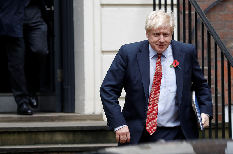 © Reuters. Britain's Prime Minister Boris Johnson leaves the Conservative Party headquarters in London