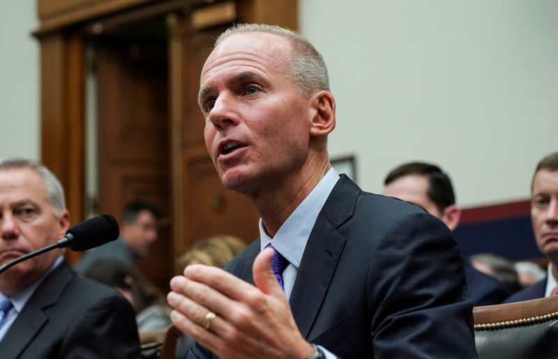 © Reuters. Dennis Muilenburg testifies before the House