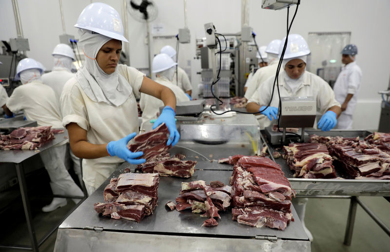 EUA pedem mais informações sobre carne bovina do Brasil e mantêm veto ao produto