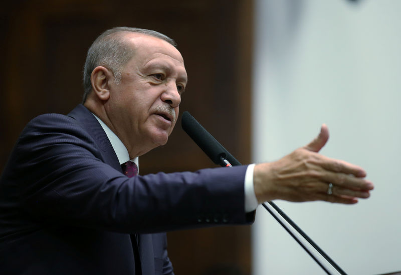 © Reuters. أردوغان: المقاتلون الأكراد لم يغادروا المنطقة الآمنة في سوريا