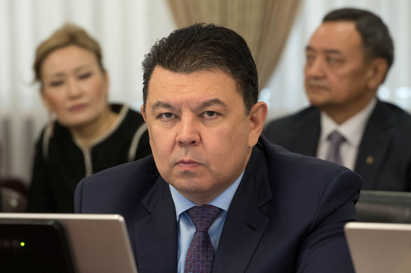 © Reuters. Kazakh Energy Minister Bozumbayev attends a meeting with members of the government in Nur-Sultan