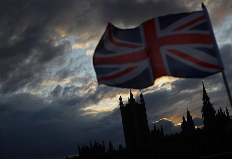 © Reuters. JOHNSON VA DISSOUDRE LE PARLEMENT, PROMETTRE DE "RÉALISER LE BREXIT"