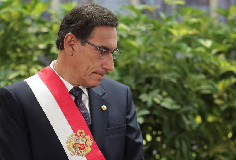 Vizcarra advierte sobre las brechas sociales en Perú tras las protestas en Chile