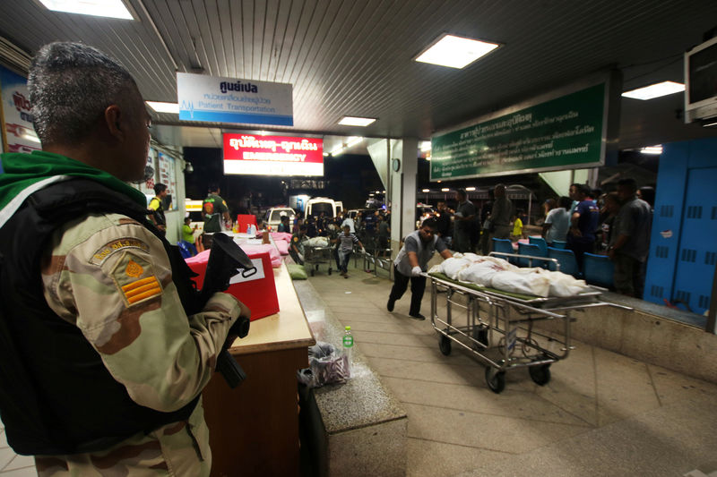 © Reuters. مسلحون يقتلون 15 في أسوأ هجوم بجنوب تايلاند منذ سنوات