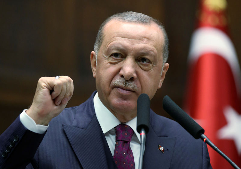 © Reuters. أردوغان يقول إن تركيا اعتقلت زوجة البغدادي وشقيقته في سوريا
