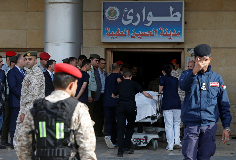 © Reuters. الأردن: إصابة 3 مكسيكيين وسويسري و4 أردنيين في حادث الطعن بمدينة جرش