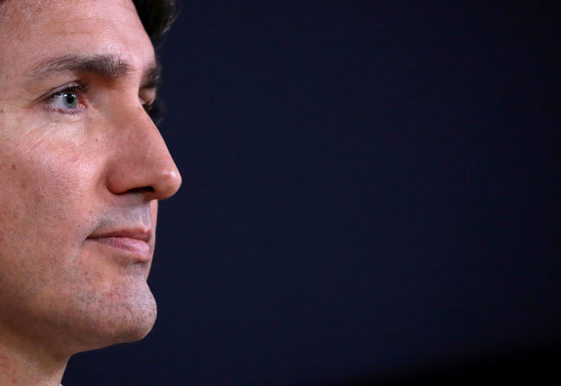 © Reuters. FILE PHOTO: Canada's Prime Minister Justin Trudeau speaks to the media in Ottawa