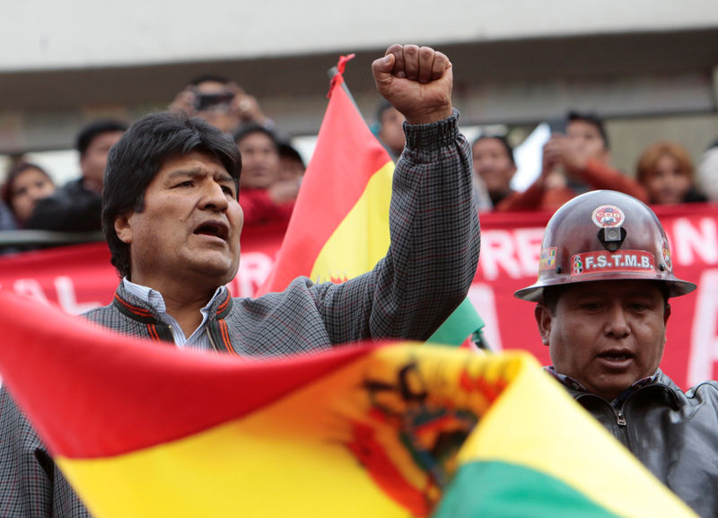 ¿Evo Morales dictador? Siri decía que sí