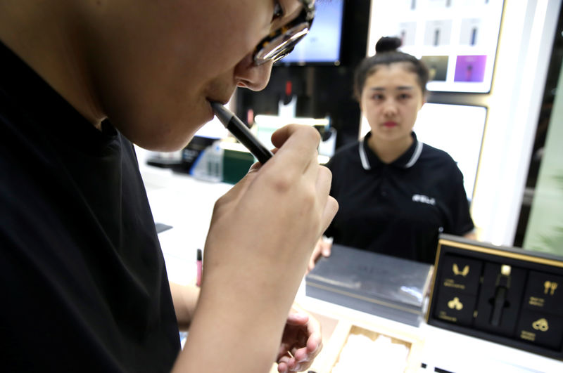 China's tobacco monopoly means big risks for e-cigarette startups