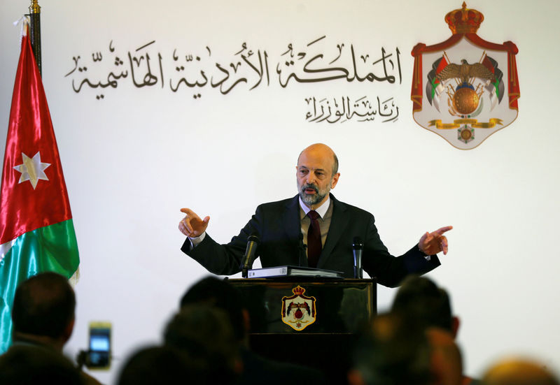 © Reuters. رئيس الوزراء الأردني يجري تعديلا وزاريا لدفع إصلاحات اقتصادية قدما