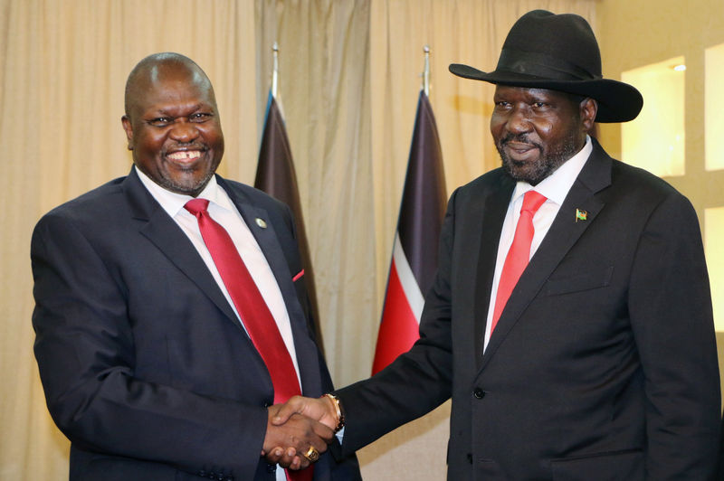 © Reuters. أوغندا: رئيس جنوب السودان وزعيم المتمردين السابق يؤجلان تشكيل حكومة وحدة