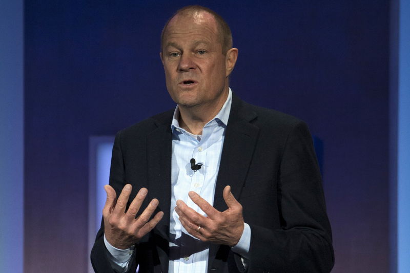 © Reuters. Peck, CEO of Gap, speaks during the Clinton Global Initiative's annual meeting in New York