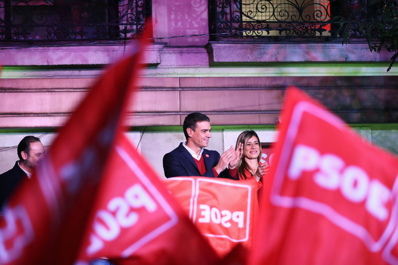 Sánchez llamará a otros partidos para romper el bloqueo político en España