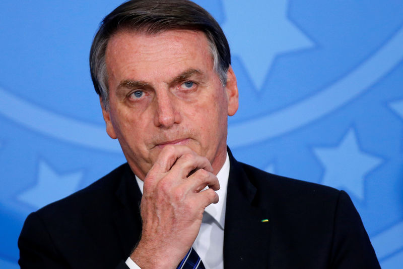 Bolsonaro chama deputados fiéis para anunciar saída do PSL e discutir futuro do grupo
