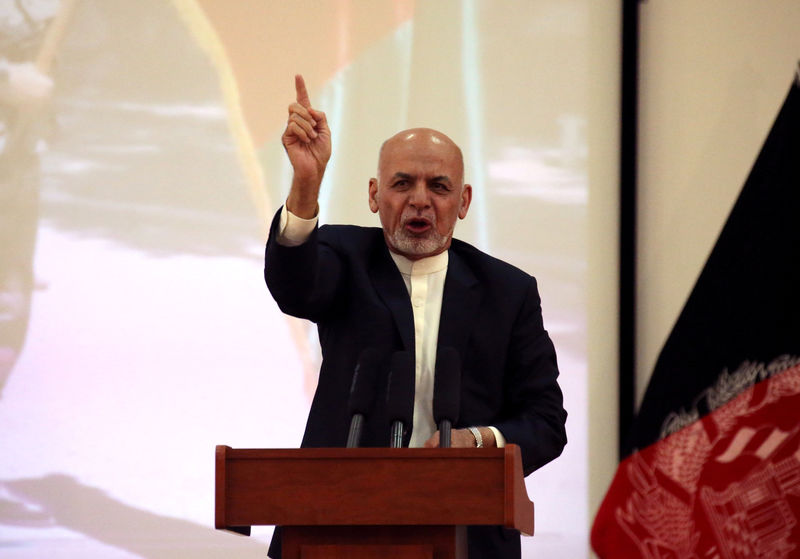 © Reuters. الرئيس الأفغاني: الحكومة تتوصل لاتفاق مع حركة طالبان على مبادلة سجناء