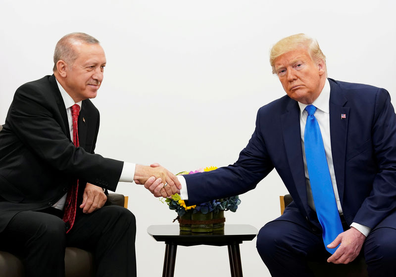 تحت ظلال الود بين الزعيمين.. ترامب وأردوغان يلتقيان لإصلاح العلاقات