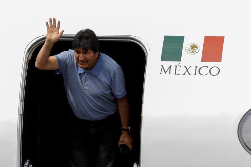 Evo Morales chega no México e repete alegação de golpe na Bolívia