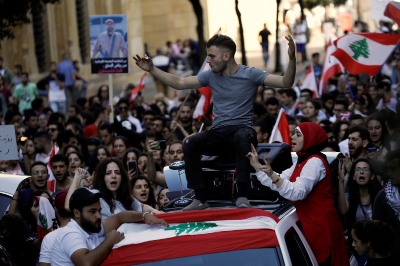 Protesters block Lebanon roads after Aoun urges them to go home